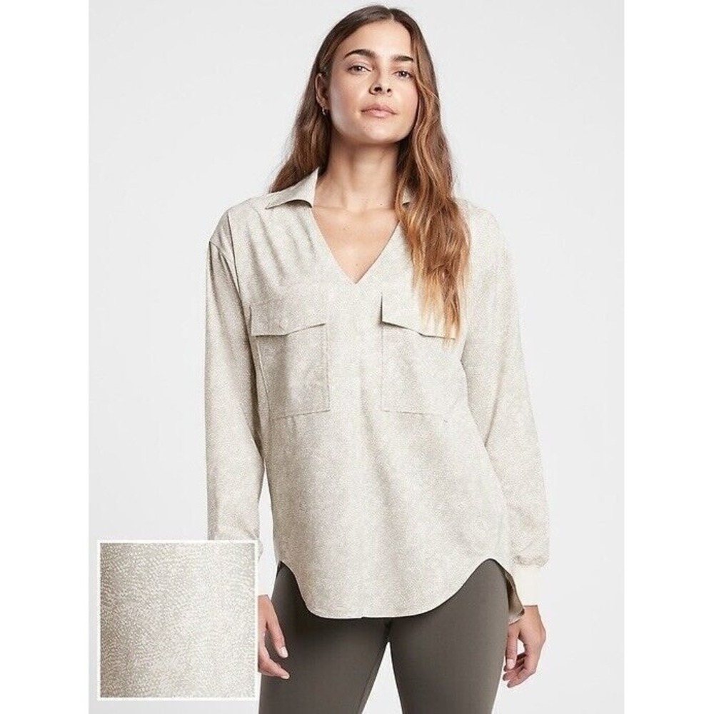 Athleta Zuma Printed Top Collared Viper Gray Small Stretch Tunic Utility Sleek - Picture 3 of 11